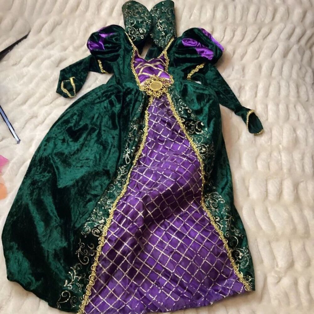 Winifred Inspired Medieval Gothic Bell Sleeve Gown 5-6 years
